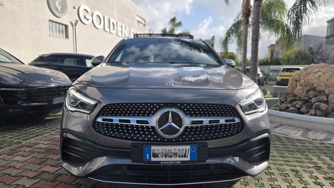 Mercedes-Benz GLA 180 d 1950 115CV Premium AMG a imagem 2