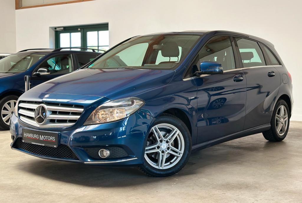 Mercedes-Benz B 180