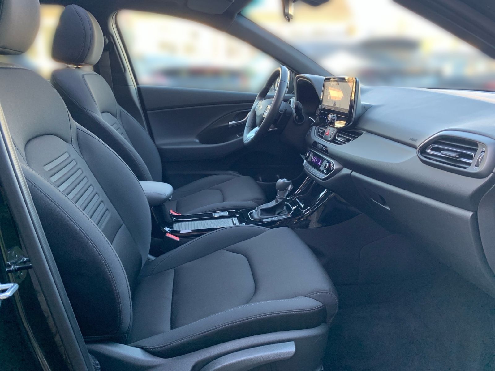 Fahrzeugabbildung Hyundai i30 1.5 T-GDI 7-DCT Advantage Plus Mild-Hybrid