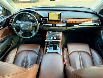 Audi A8 - 12