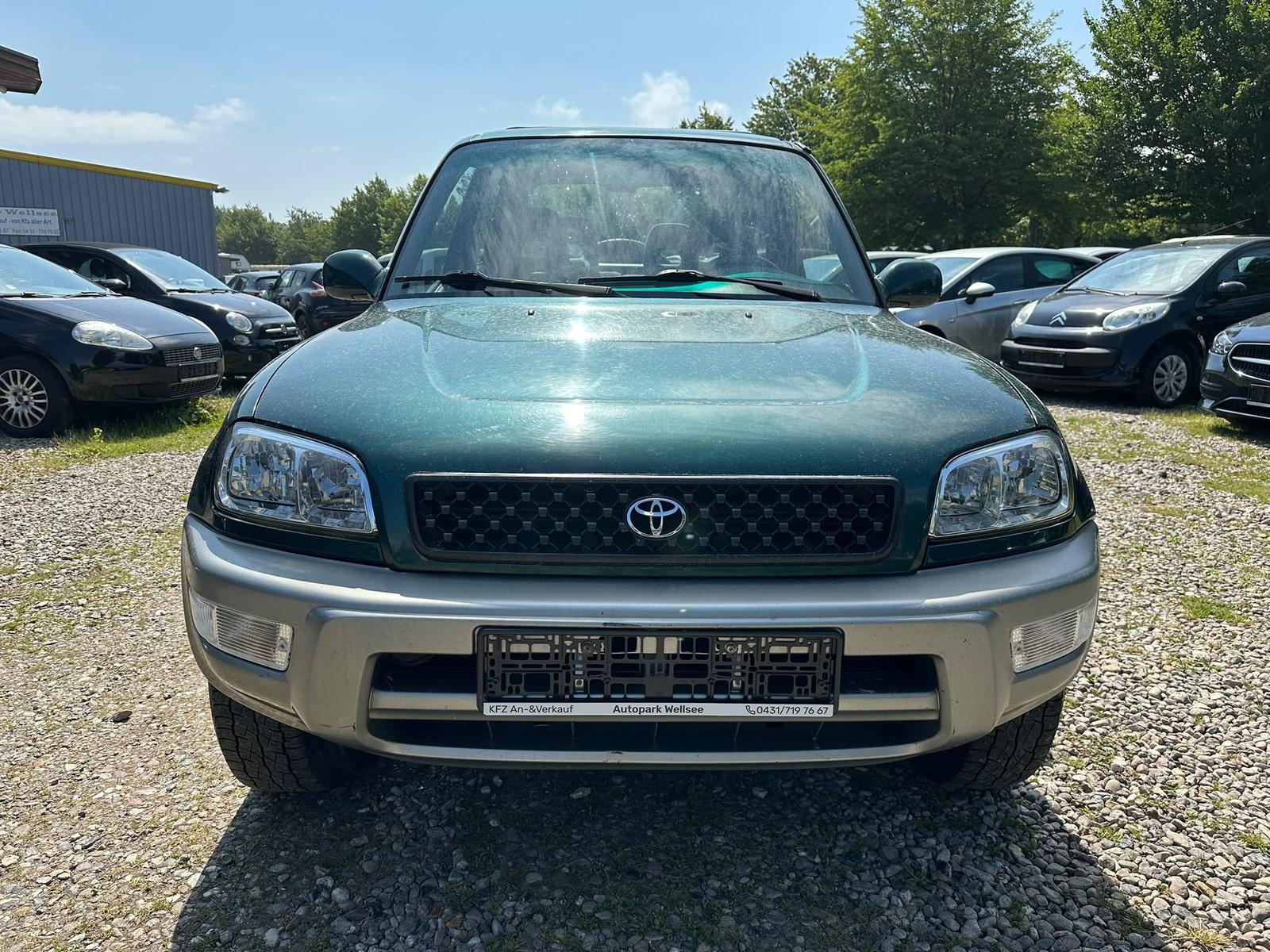Toyota RAV4 Automatik 4x4* AHK* Klima* 