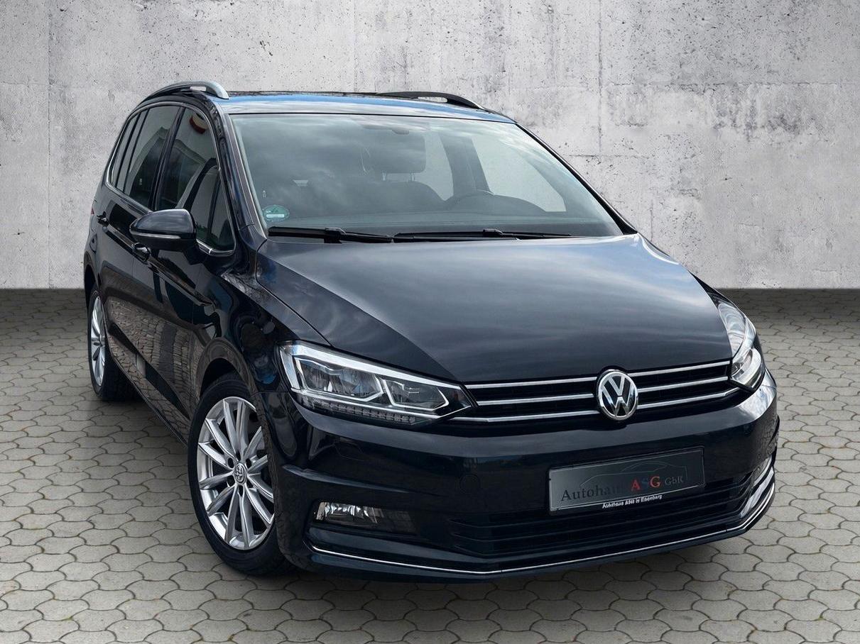 Volkswagen Touran 2.0 TDI DSG Highline*AHK*LED*ACC*NAVI*