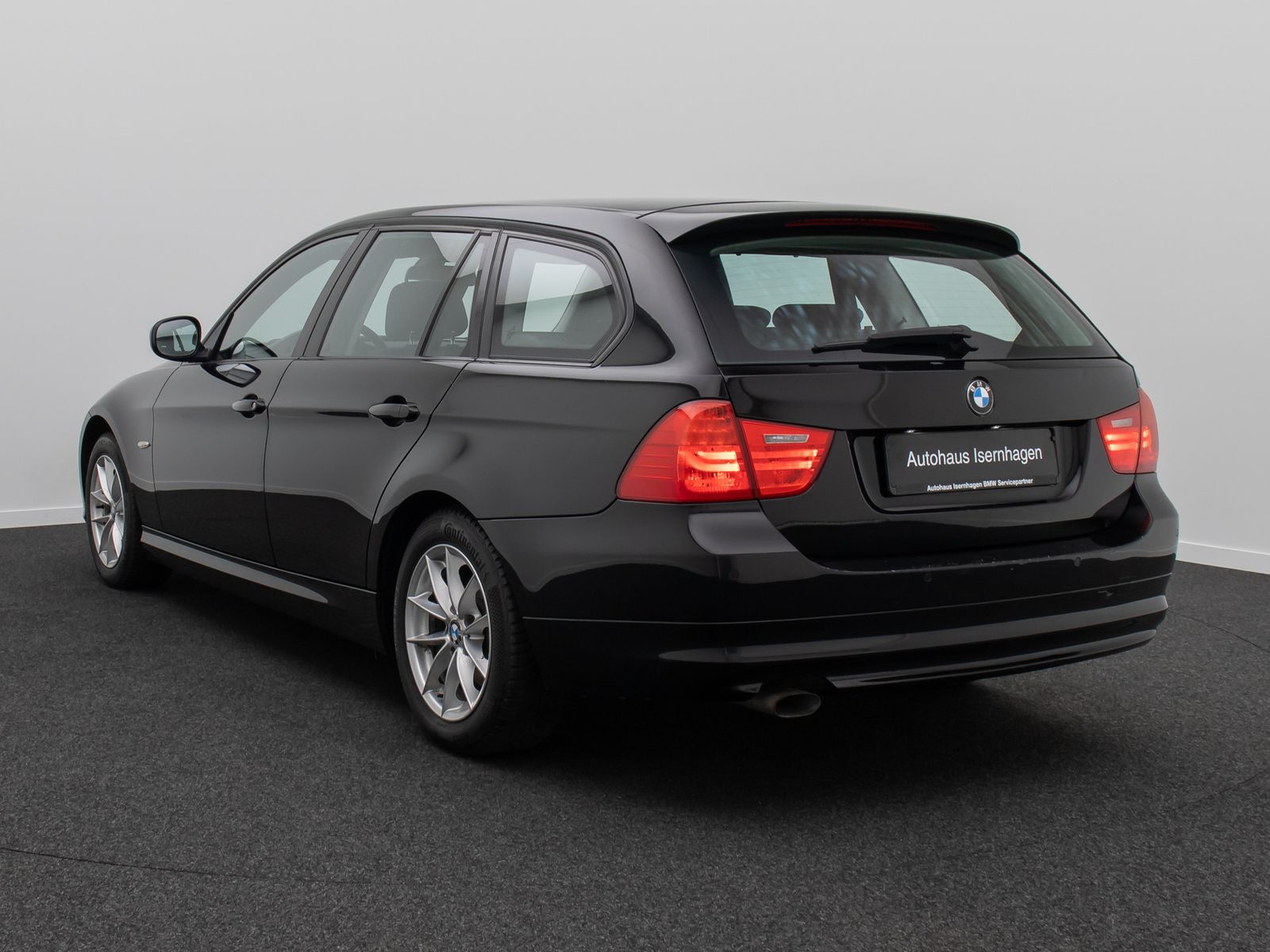 Fahrzeugabbildung BMW 318d GeschwindigReg PDC KlimaAut Freischprech
