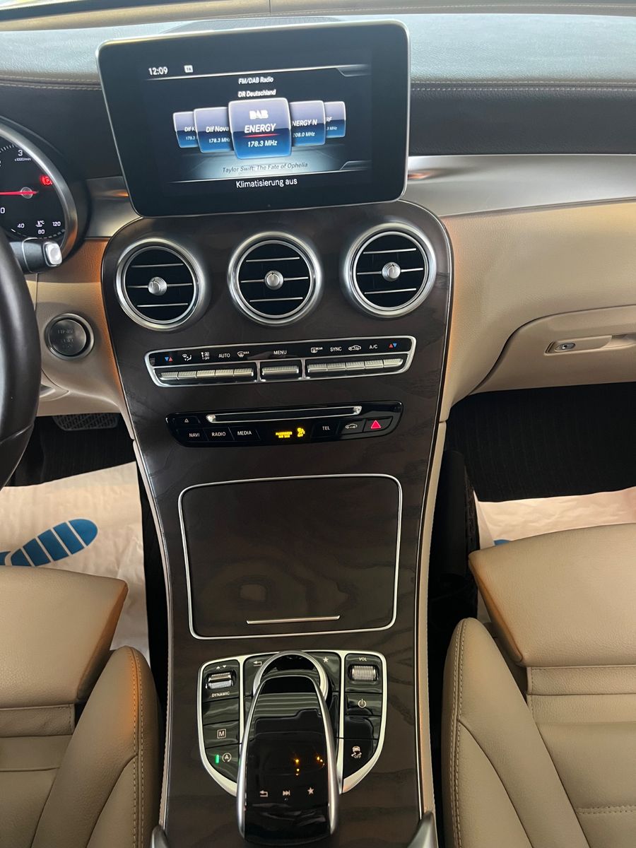Fahrzeugabbildung Mercedes-Benz GLC 250 d 4Matic* 1. Hand * Exclusive *
