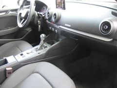 Fahrzeugabbildung Audi A3 Lim. 1.5 TFSI S-TRONIC NAVI/SHZ/TEMP./XENON