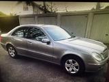 Mercedes-Benz E 320 4MATIC ELEGANCE Elegance - Mercedes-Benz E 320: 4matic