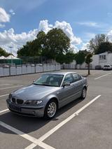BMW E46 320i Limousine TÜV wenig gelaufen, Automatik - BMW 320 aus 2003: 320i