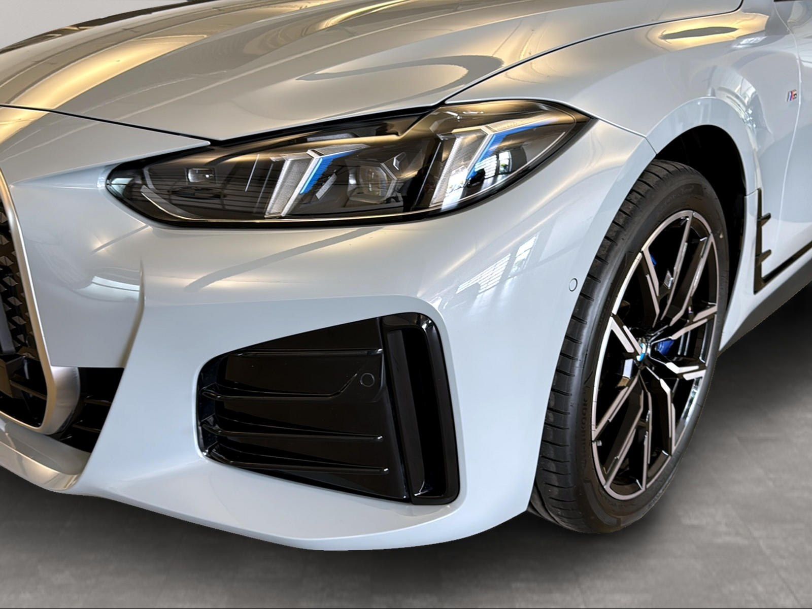 BMW i4 - Bild 12