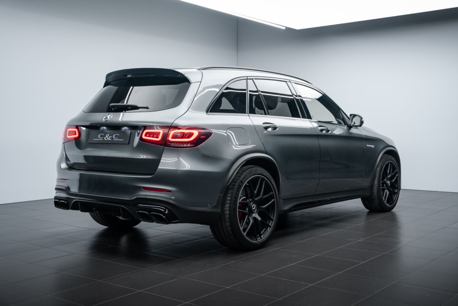 Fahrzeugabbildung Mercedes-Benz GLC 63 S AMG BUSINESS/HUD/PANO/NIGHT/BURM