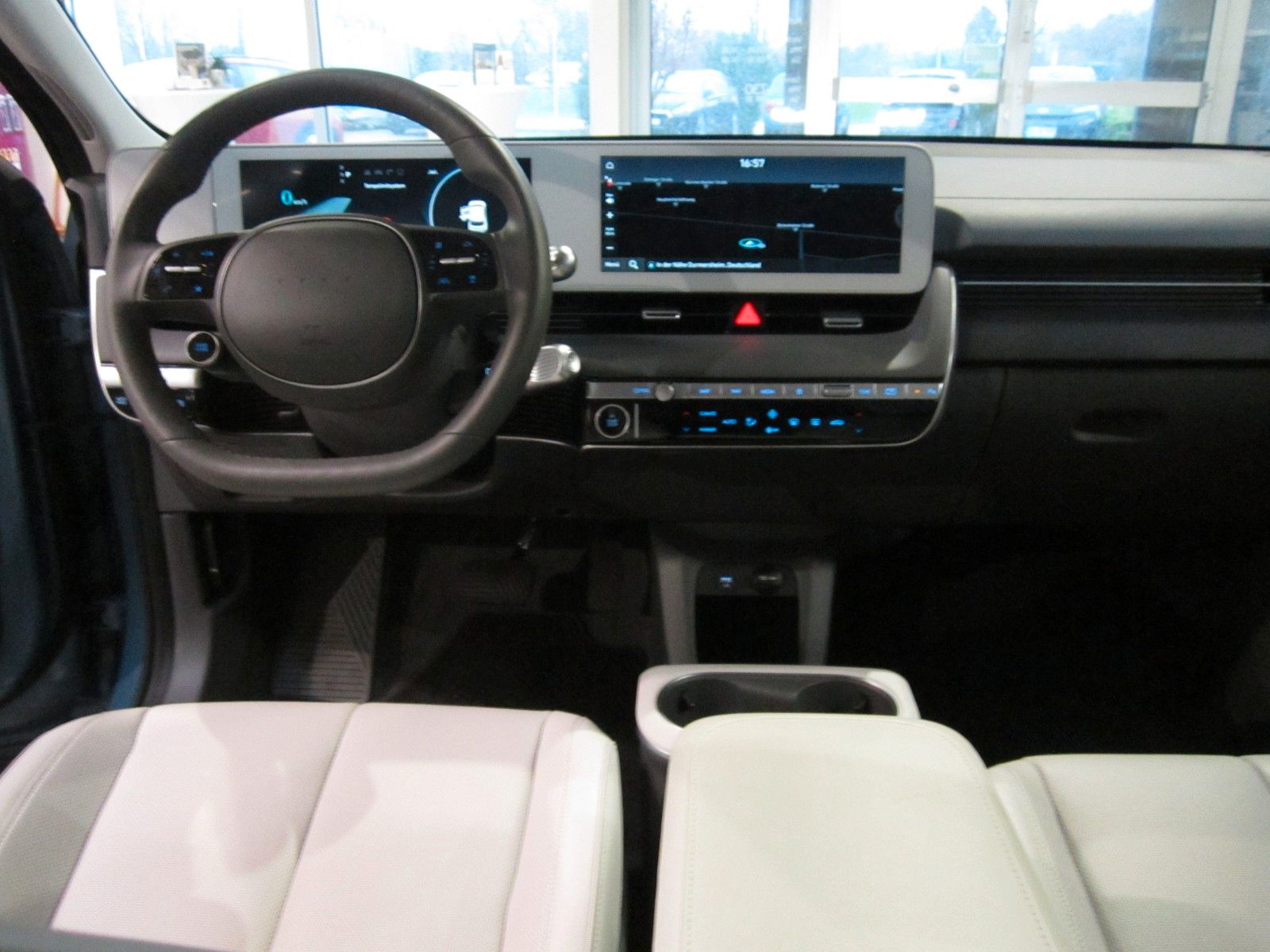 Fahrzeugabbildung Hyundai IONIQ 5 58 kWh Heckantrieb TECHNIQ Sitzpaket