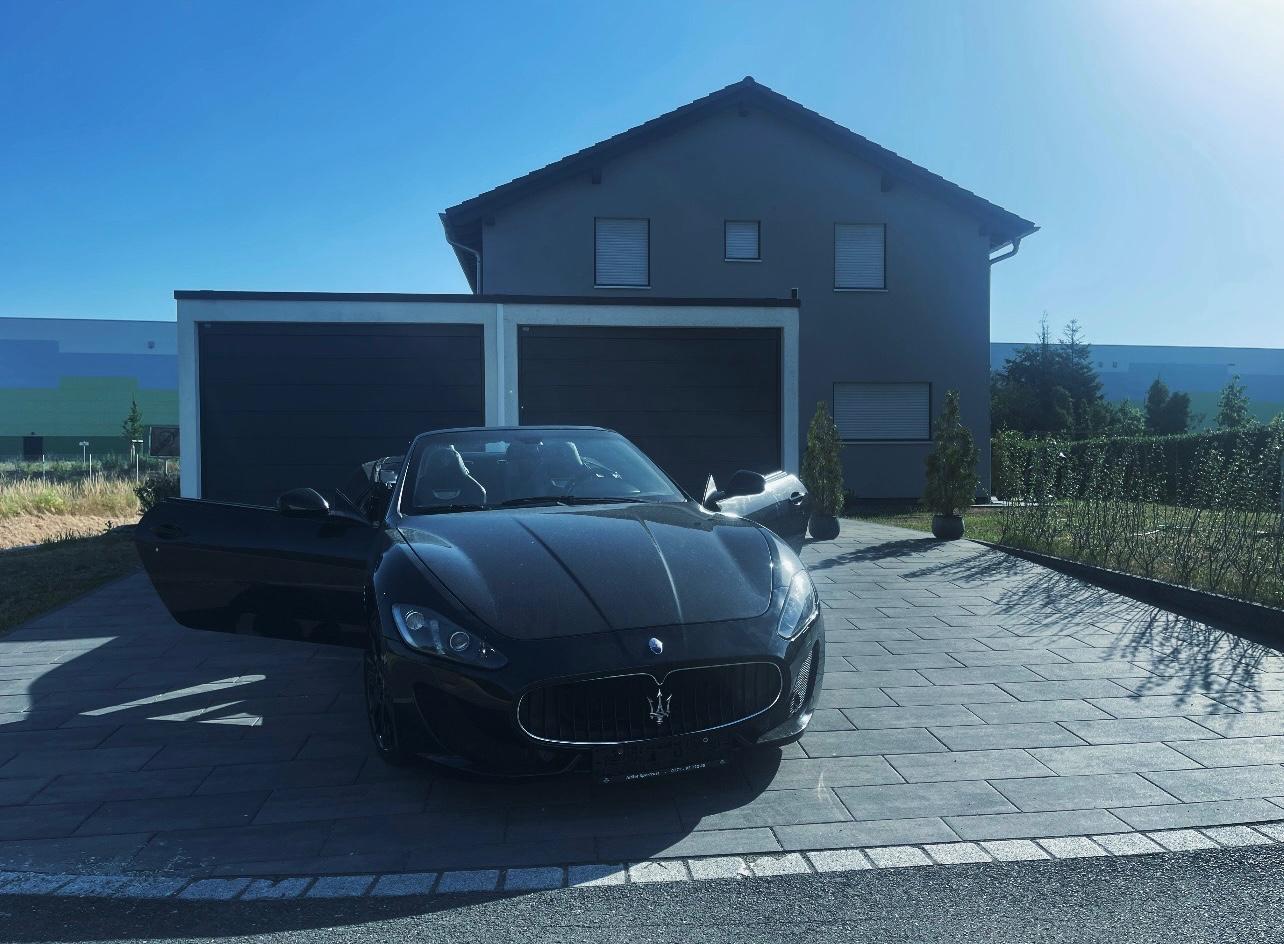 Maserati Gran Cabrio 4.7V8 SPORT  DEUTSCH Facelift 460PS