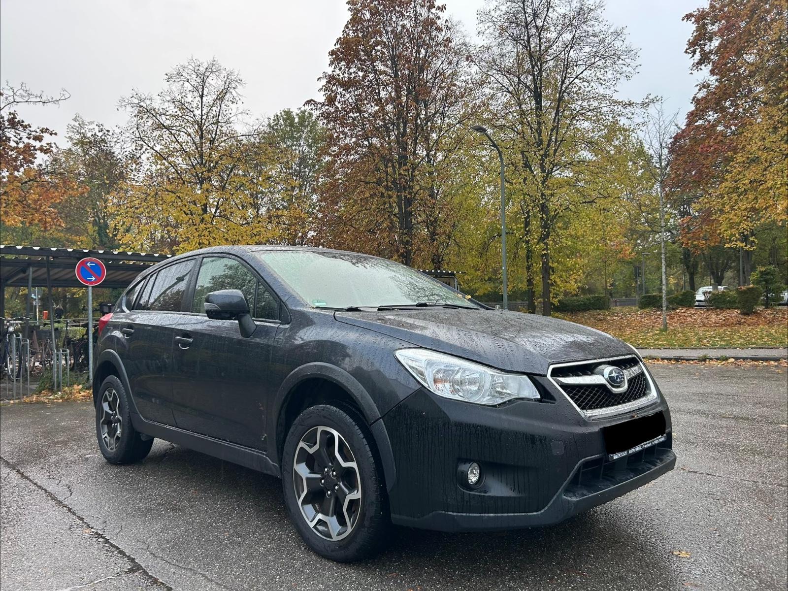 Subaru XV 2013 — вигляд ззаду