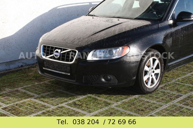 Volvo V70 T4 Kinetic  Xenon/Navigation/PDC/Shz/AHK/Alu