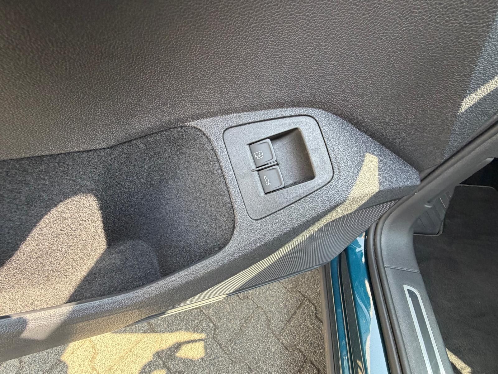 Fahrzeugabbildung Volkswagen Tiguan 1.4 TSI eHyb Elegan >VIRTU+MATR+HEAD+KAM+