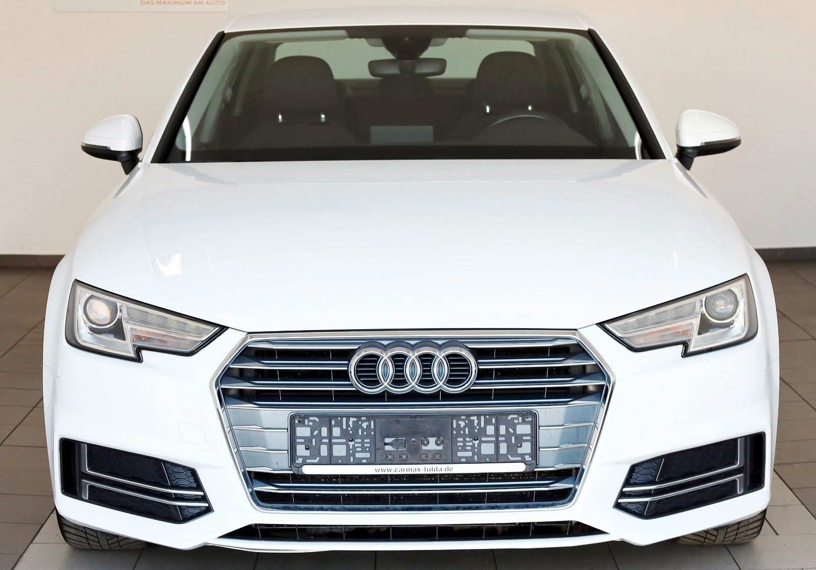 Fahrzeugabbildung Audi A4 Lim. S Line ext. Xenon,SH,PDC,Allwetter