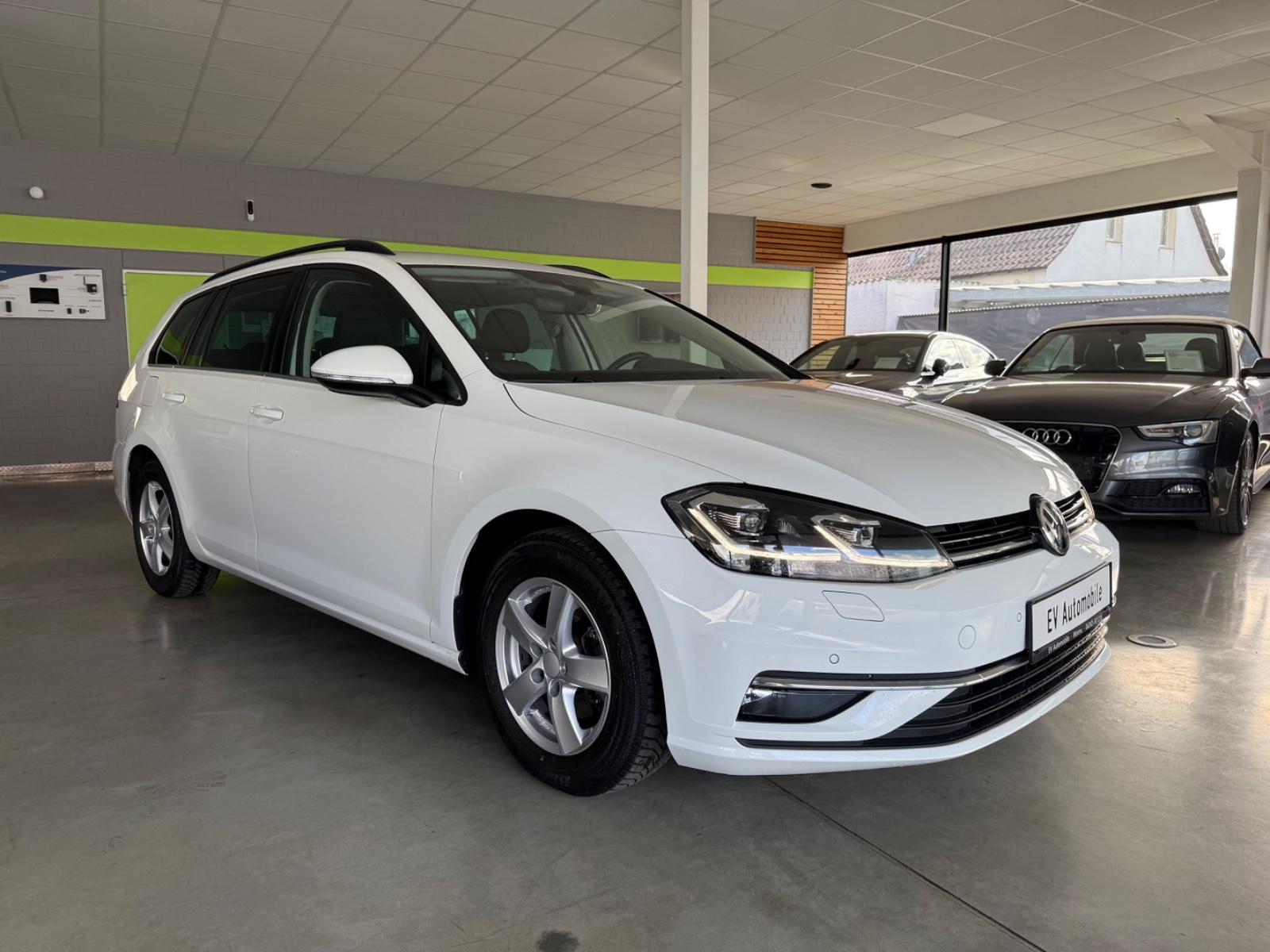 Volkswagen Golf VII Variant Highline/Kamera/AHK/LED/DSG/R-L