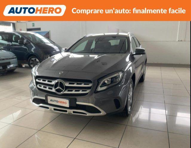 Mercedes-Benz GLA 200