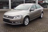 Volkswagen Passat Lim. Highline/Sitzklima/Lane Assist/ACC - Volkswagen Passat aus 2012 mit Diesel-Antrieb