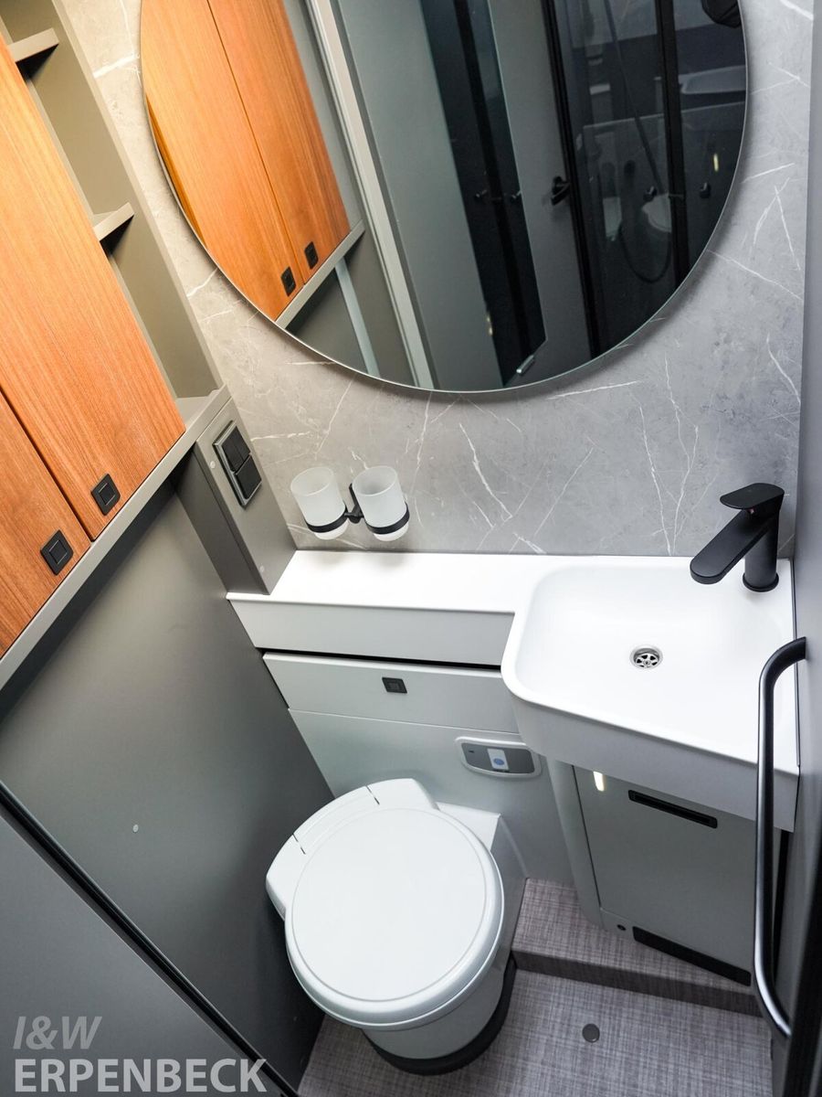 Fahrzeugabbildung HYMER / ERIBA / HYMERCAR B-Klasse ModernComfort I 680 / BMC-I 680