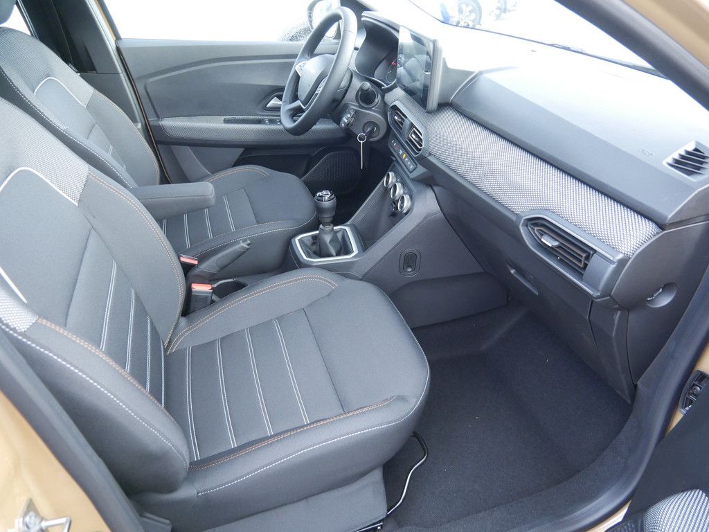 Fahrzeugabbildung Dacia Sandero Stepway Expression TCe 90