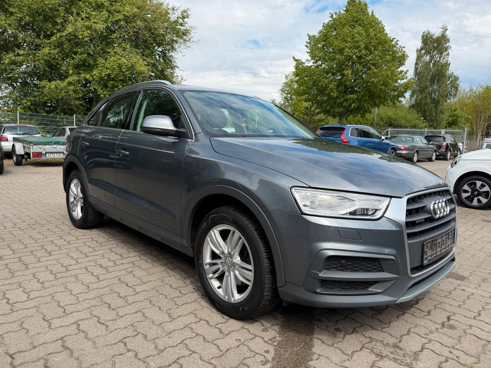 Audi Q3 design quattro AUTOM°AHK°NAVI°MFLR°SZHG°PDC!