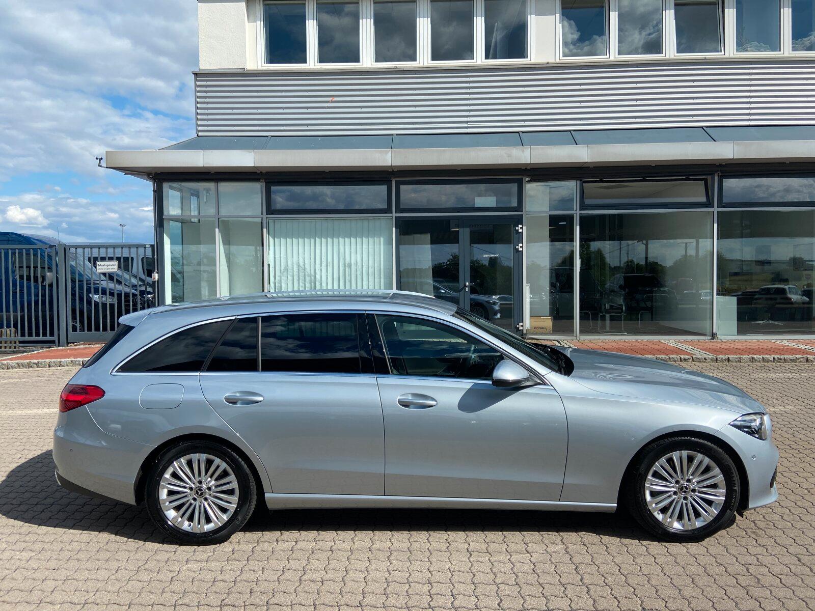 Mercedes-Benz C 180 T Avantgarde+AHK+Standhzg+RüKa+CarPlay+LED