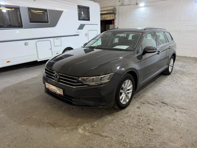 Volkswagen Passat Variant 2.0 TDI *CARPLAY* KAMERA* *AHK*