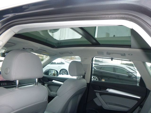Fahrzeugabbildung Audi Q5 40 TDI quattro >AUT/AHK/NAV/PANO/SHZ<