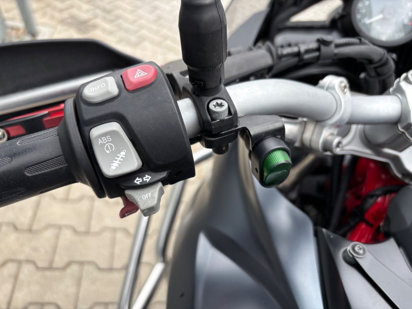 Fahrzeugabbildung BMW F 700 GS Dynamik-Paket LED-Scheinwerfer
