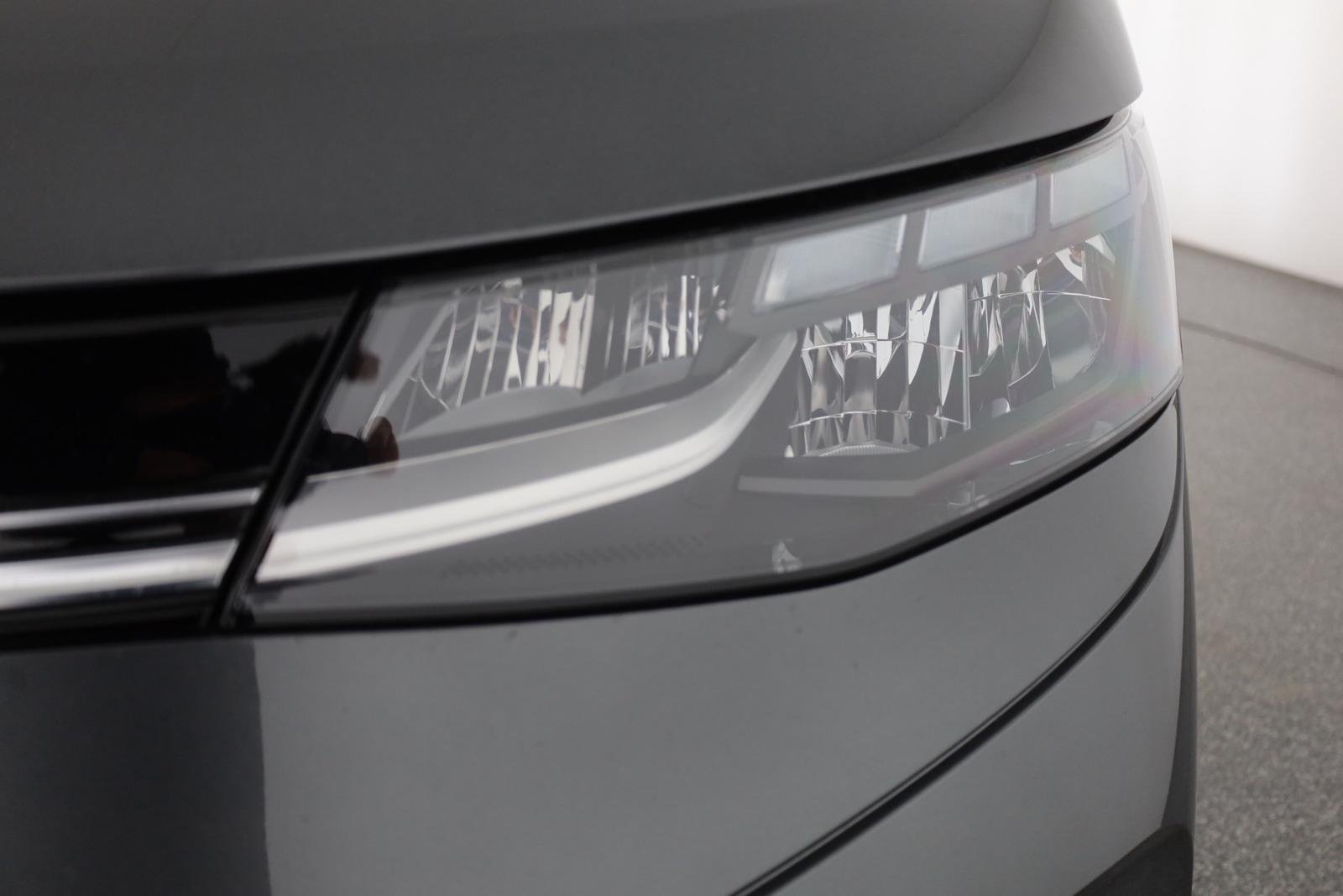 Volkswagen T7 Multivan 2.0 TSI DSG LED 360° Panorama AHK