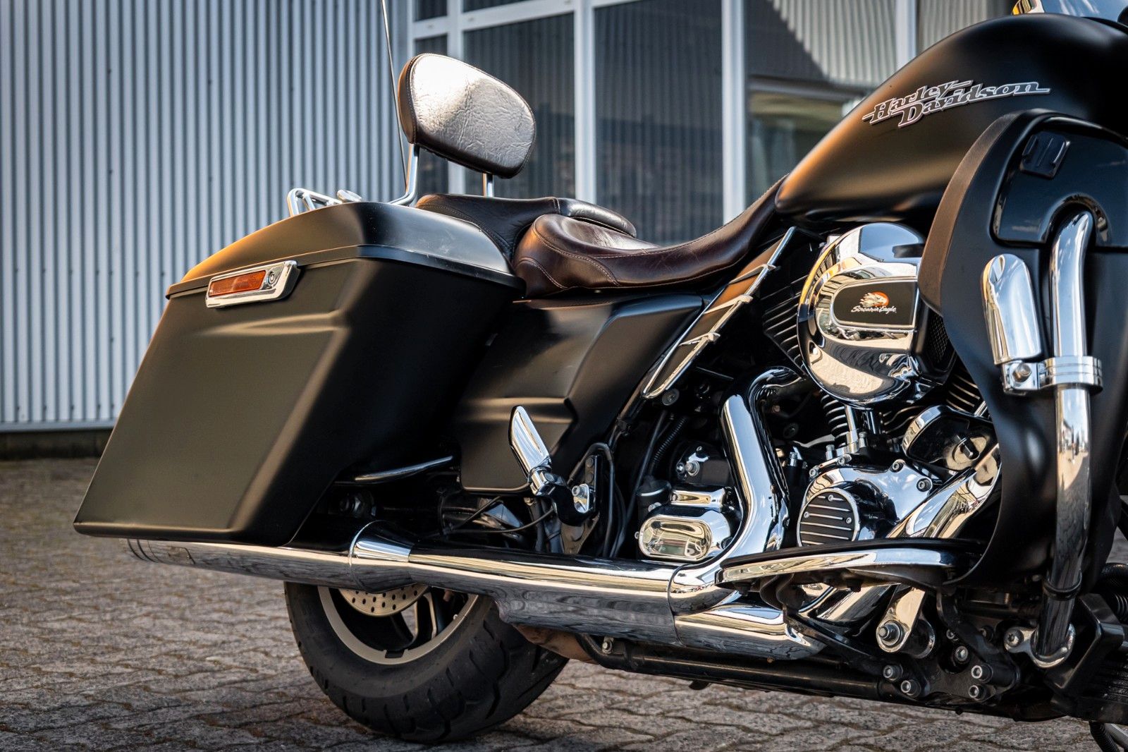 Fahrzeugabbildung Harley-Davidson Street Glide FLHX - JEKILL & HYDE -
