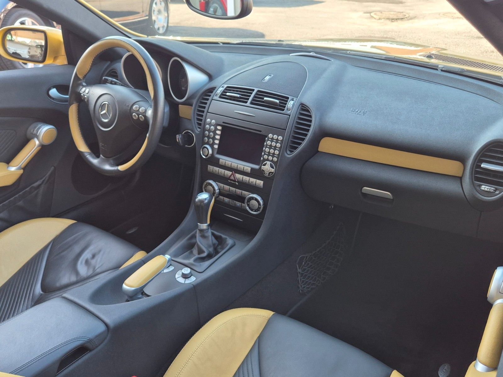 Fahrzeugabbildung Mercedes-Benz SLK 350/Komplettes Designo Fahrzeug/Jahreswagen!