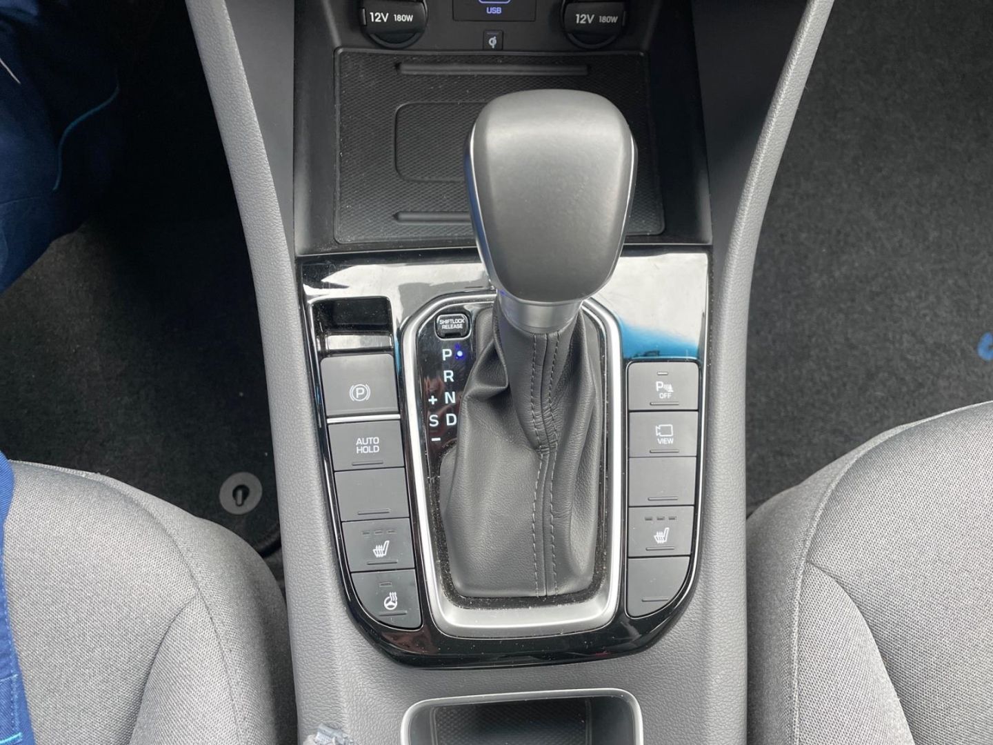 Fahrzeugabbildung Hyundai IONIQ 1.6 GDi Hybrid Facelift Klimaautomatik,