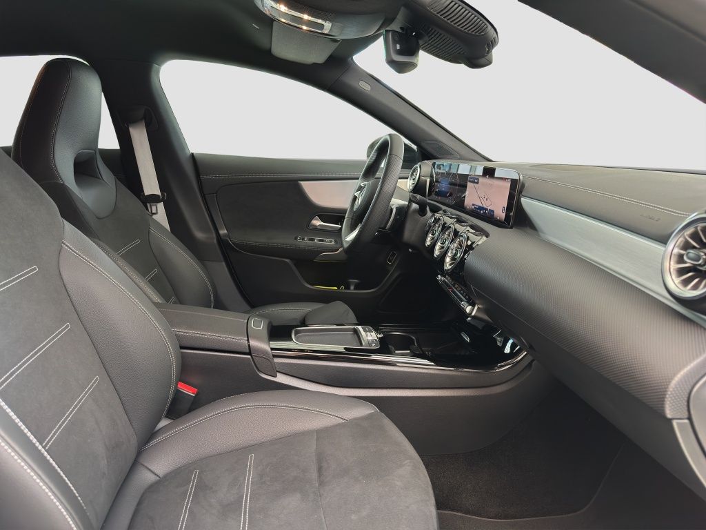 Fahrzeugabbildung Mercedes-Benz CLA 200 d Shooting Brake AMG*Night*AHK*PDC*RFK