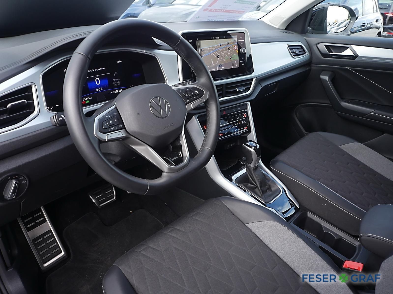 Volkswagen T-Roc - Bild 9