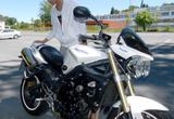 Triumph Street Triple weiß, gepflegt KEINE RENNSTRECKE! - Triumph Motorräder in Dresden
