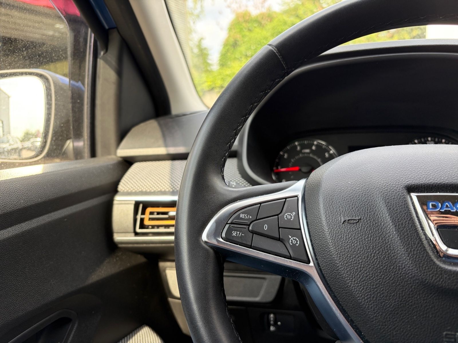 Fahrzeugabbildung Dacia Sandero III 1.0 TCe 90 Stepway Comfort*Navi*Kame