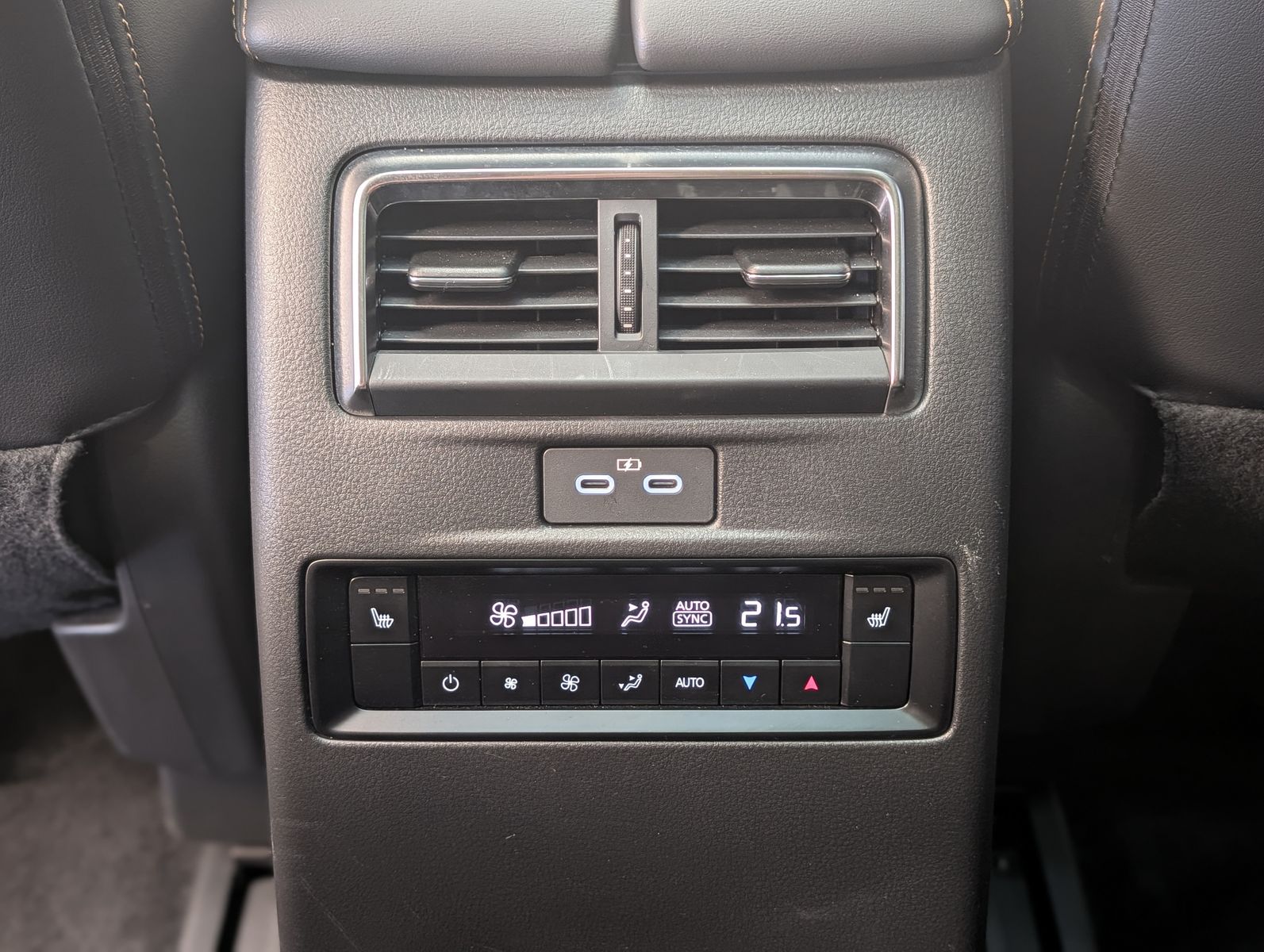 Fahrzeugabbildung Mazda CX-80 3.3L Homura PlusPANO*HUD*BOSE*NAPPA*7SIT