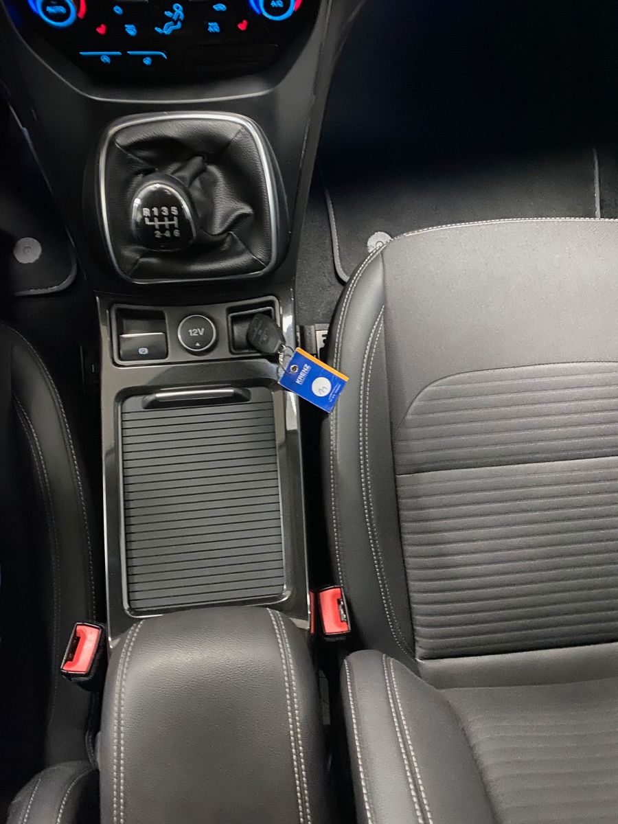 Fahrzeugabbildung Ford Kuga 1.5 TDCi Titanium+NAVIGATION+ALLWETTER+18"+