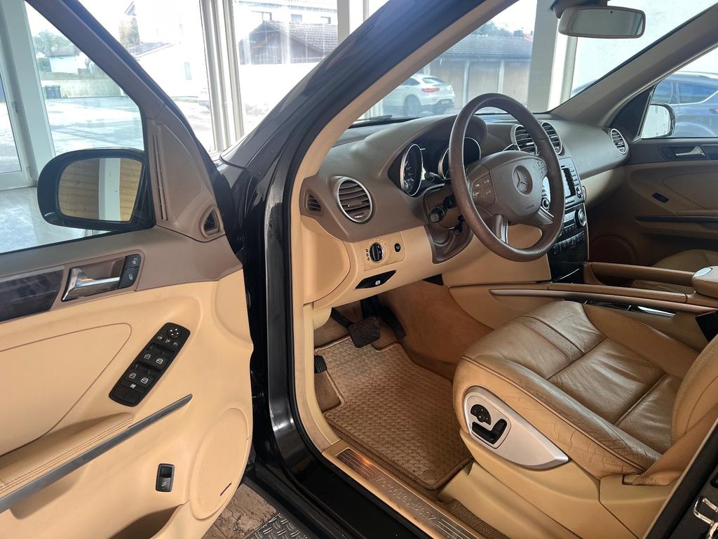 Mercedes-Benz ML 500