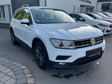 Volkswagen Tiguan - 4