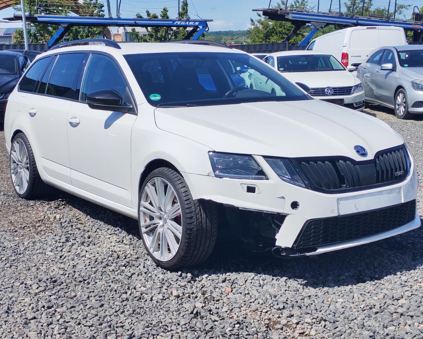 Skoda Octavia-RS-2.0TSI-EU6-LED-BLACKDESIGN