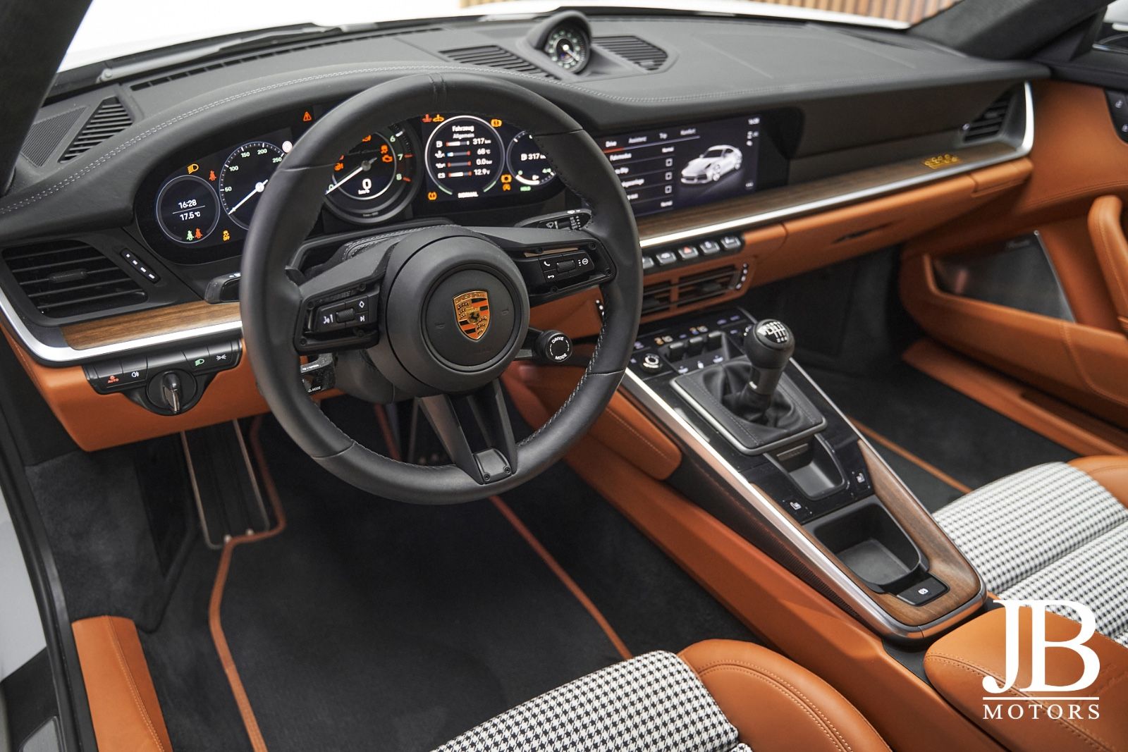 Fahrzeugabbildung Porsche 992 Sport Classic Burmester Lift Cognac 360° LED