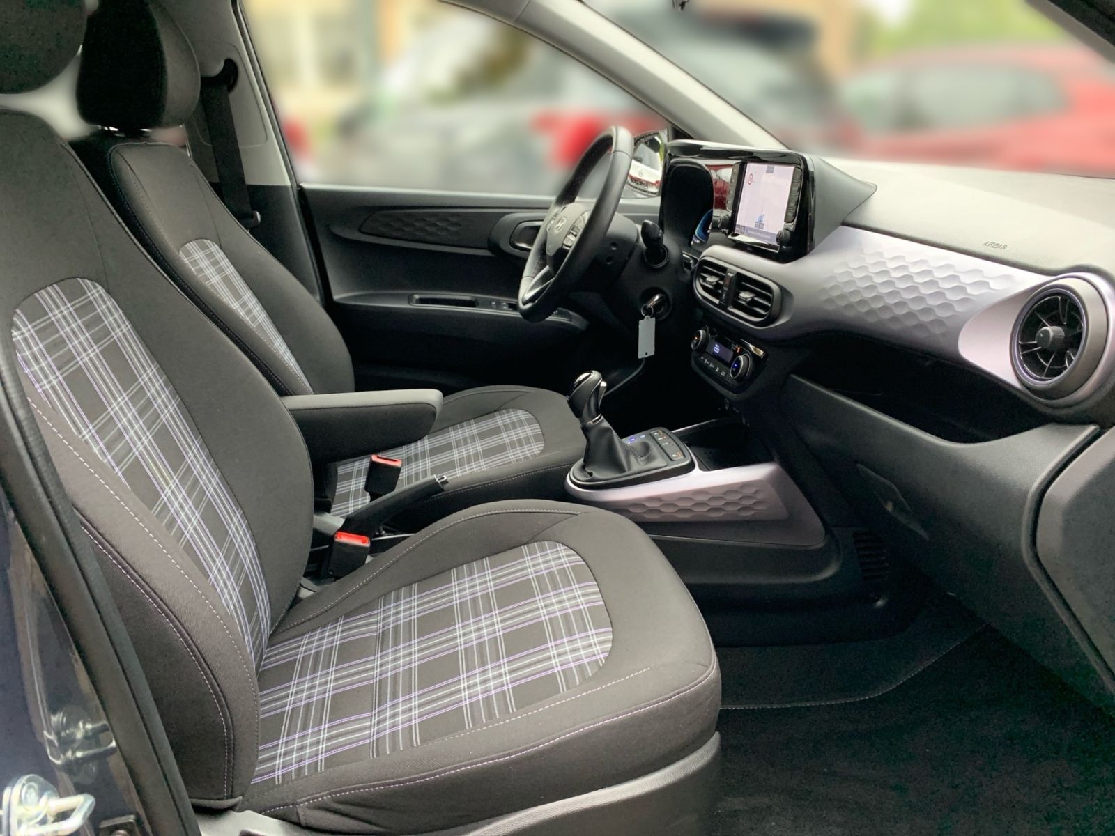 Fahrzeugabbildung Hyundai i10 1.2 Prime Automatik Navi Allwetter