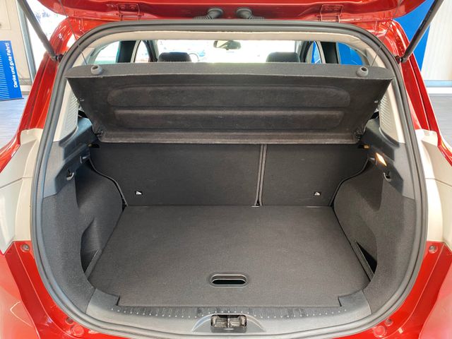 Fahrzeugabbildung Ford B-Max SYNC Edition Klima Parkpilot Winterpaket..