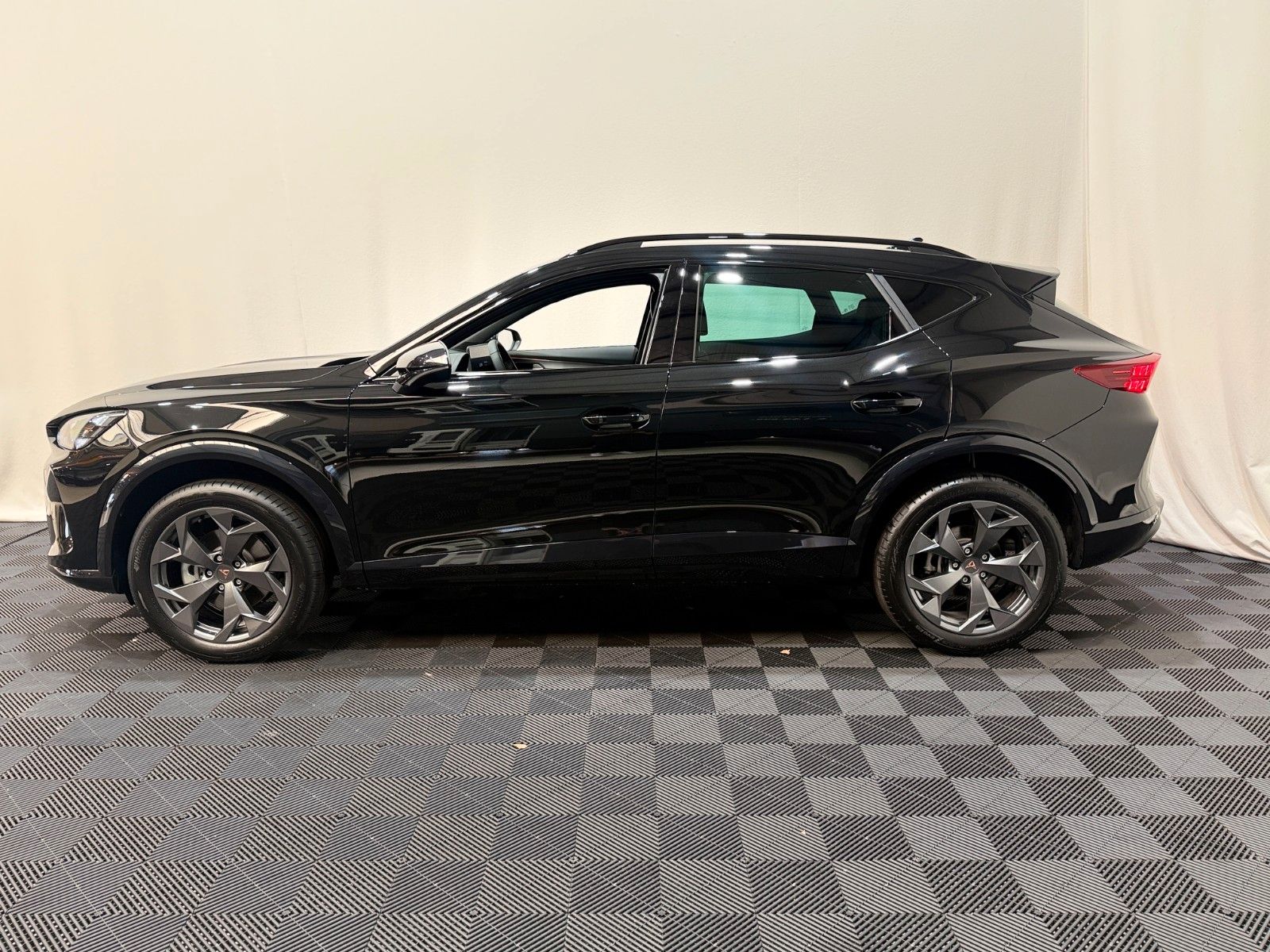 Fahrzeugabbildung CUPRA Formentor 2.0 4Drive, AHK