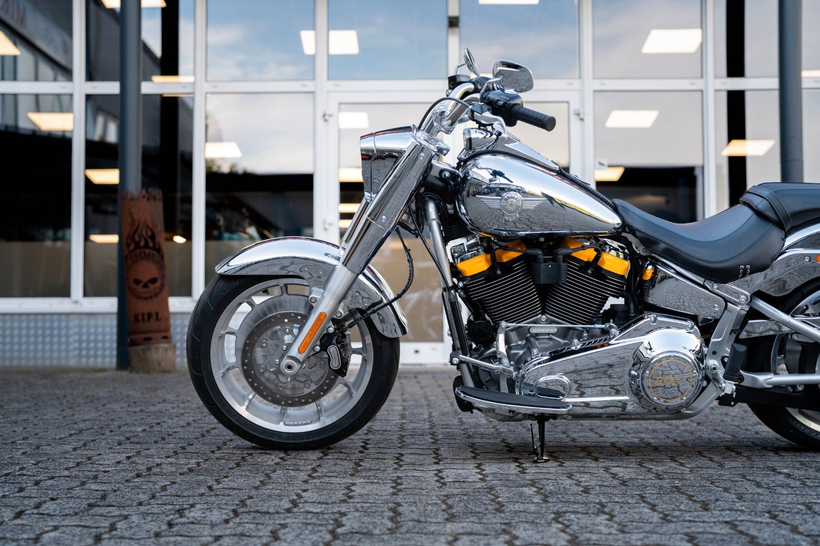 Fahrzeugabbildung Harley-Davidson FLSTFI Fat Boy Gray Ghost - Neuwertig -