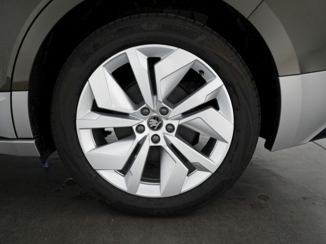 ENYAQ iV 60+LED+AHK+NAVI+LENKRADHEIZUNG+RÜCKFAHR