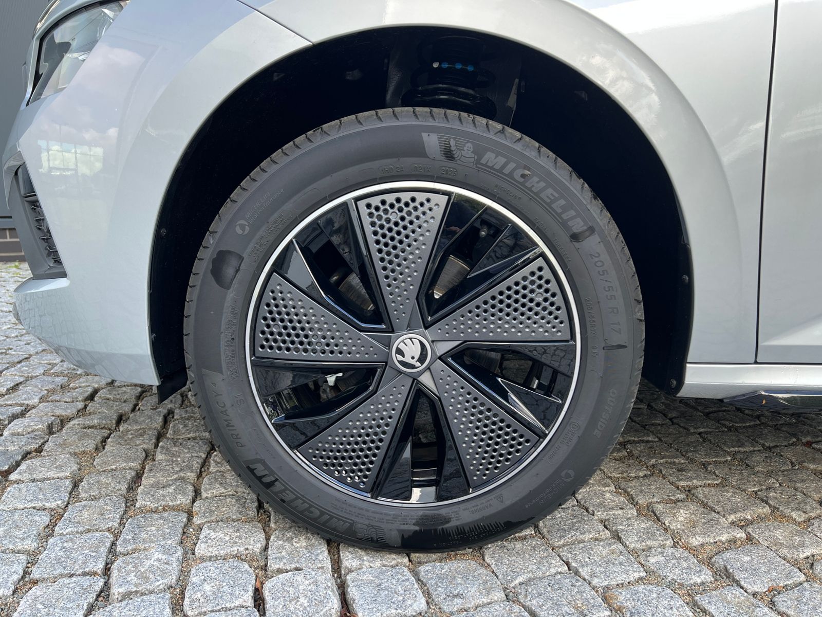 Fahrzeugabbildung SKODA Kamiq Monte Carlo 1.0 TSI DSG *Matrix-LED, ACC,