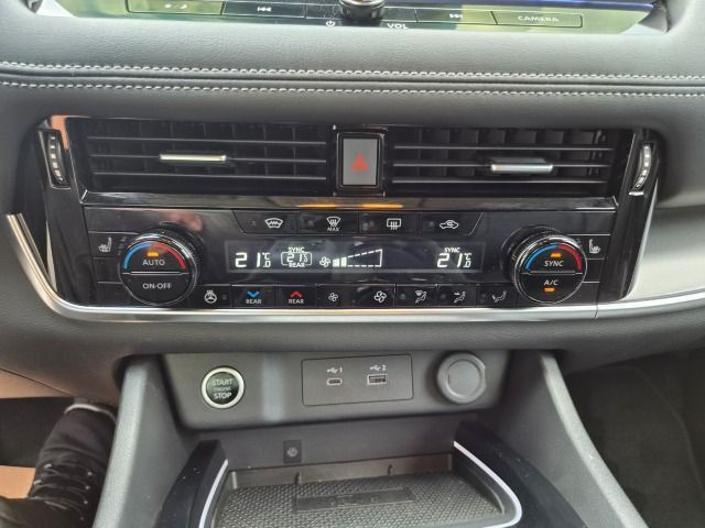 Fahrzeugabbildung Nissan X-Trail 1.5 VC-T MHEV N-Connecta Xtronic*Alu*WP